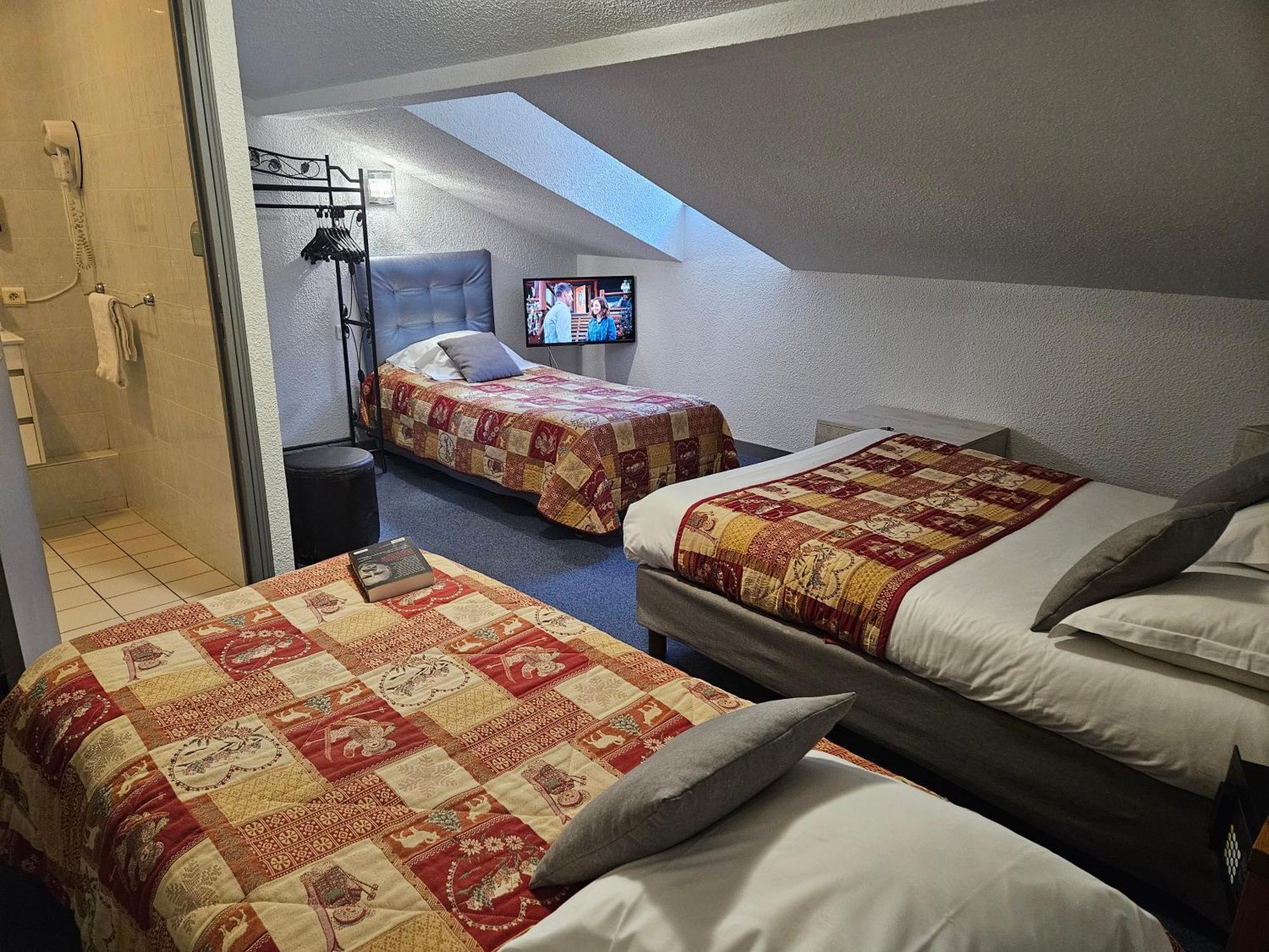 Hotel Le Val D'Amby Hieres-Sur-Amby Exteriér fotografie