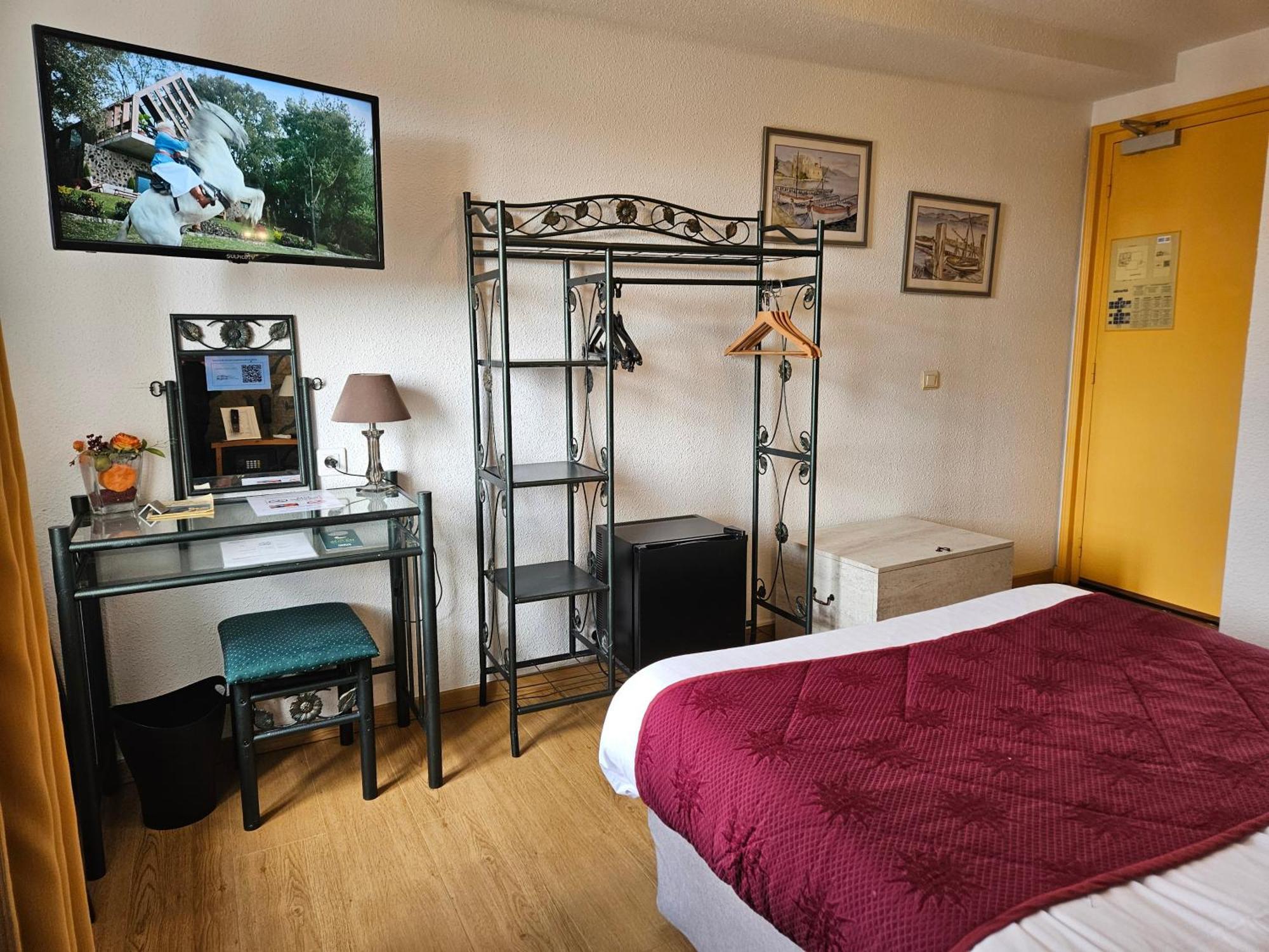 Hotel Le Val D'Amby Hieres-Sur-Amby Exteriér fotografie